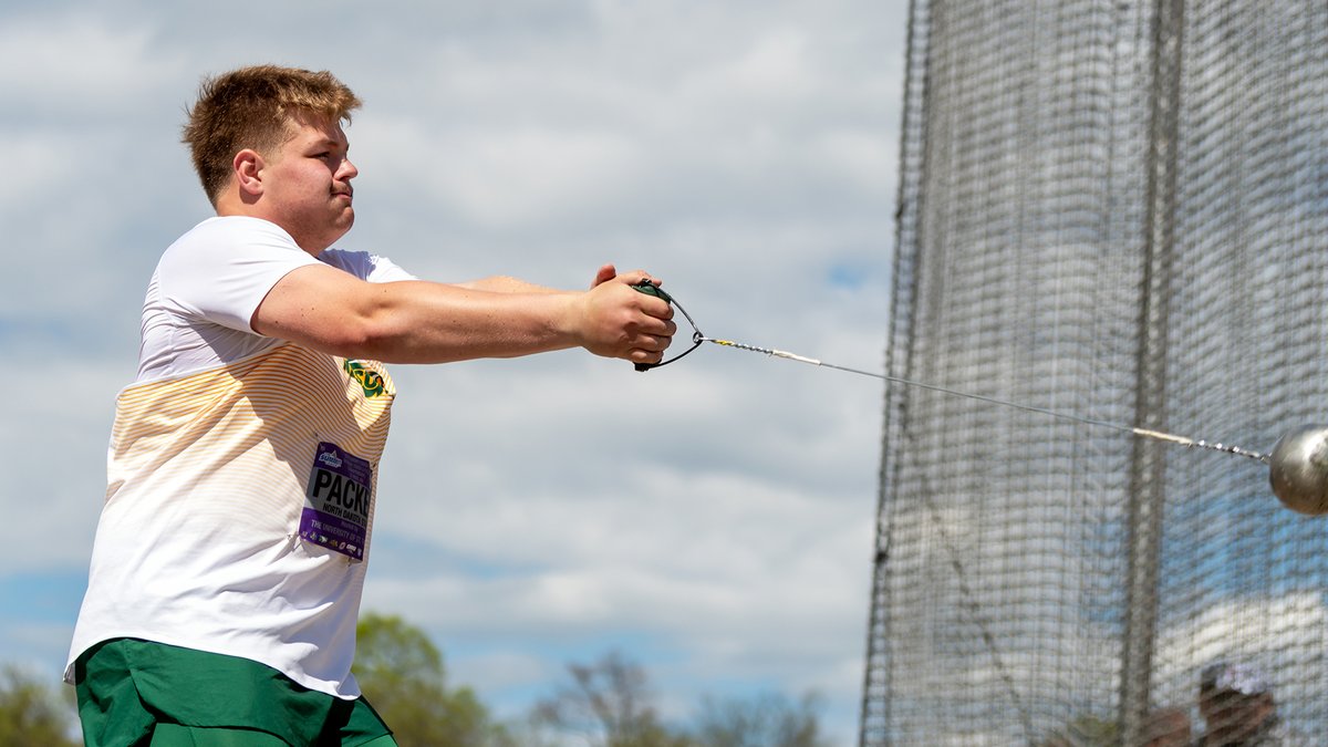 Jack Packer recorded a big personal-best of 179-2 (54.60m) in the hammer throw to take 3rd in the meet.