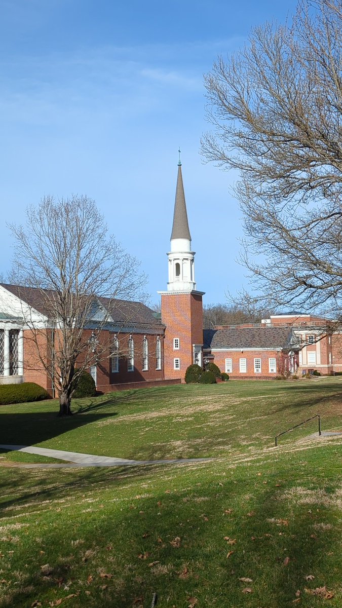 CCPathfinderFl's tweet photo. Day 3  @VaPrivColleges tour @emoryhenry1836

Fun facts:
🐎Top-tier Equestrian program
🌎Global Citizenship Requirement
⚖️2 working courtrooms
🏔️Hike the Appalachian Trail for credit 
🦅 Strong athletic culture
✝️ Methodist affiliation
❤️Inclusive, Safe Zone campus https://t.co/Utz4YkCUSD
