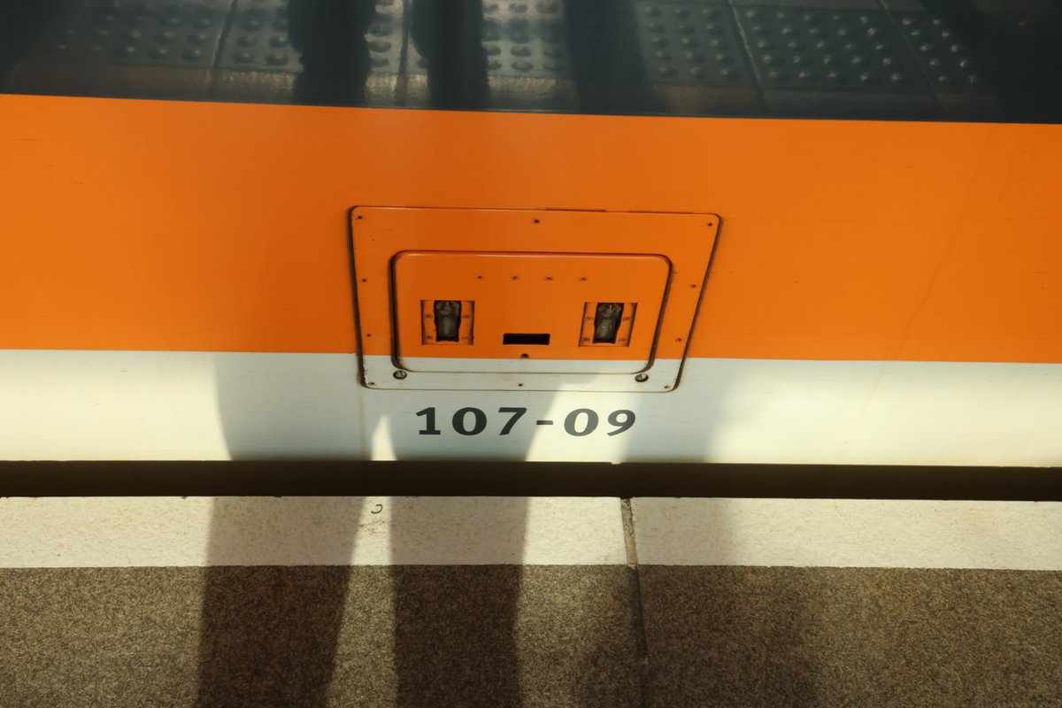 小海線エンドレスTAPE 列車営業案内音 　行先表示板＆走行前面ビデオプレゼント 小海線エンドレスTAPE 列車営業案内音 行先表示板＆走行前面