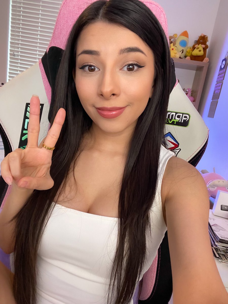 Charity stream today! Supporting ⁦<a href="/StarlightUS/">starlightUS</a>⁩ ⭐️ providing hospitalized children with the healing power of play! 
#sponsored