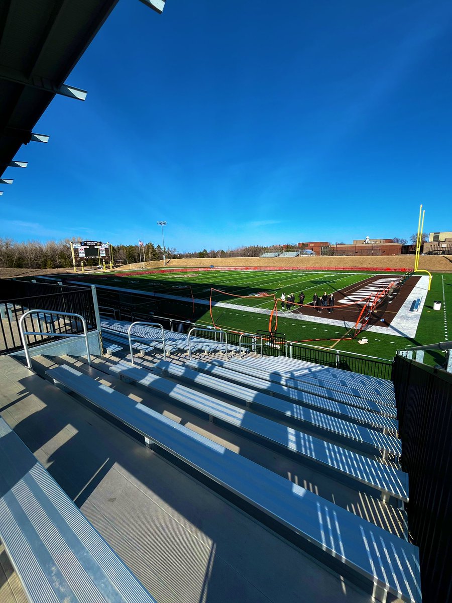 Thanks coach <a href="/CoachSUnderwood/">Scott Underwood</a> , <a href="/CoachDP78/">Doug Patterson</a> , and the rest of the coaching staff for a great visit!
<a href="/SMSUfootball/">SMSU Football</a>