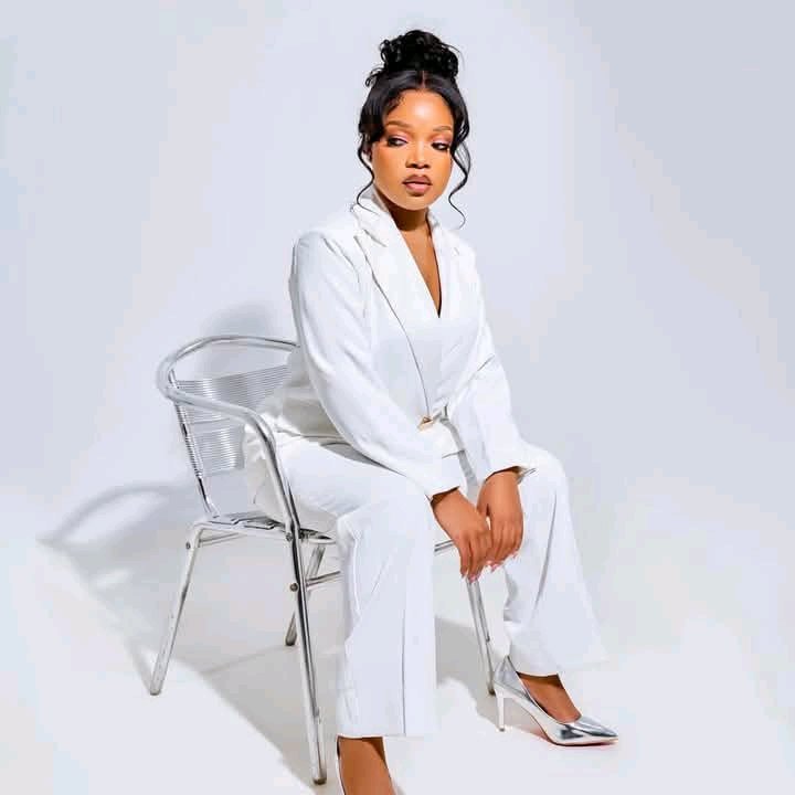 Dandaro Online tweet media