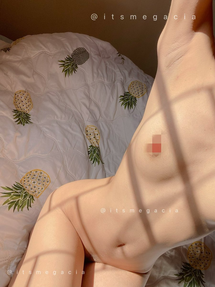 อยากดูอะไรเสียวในแอคเป่า😝

✨โปรเข้าแอคเห็นหน้าแถมแอคล็อคvip✨