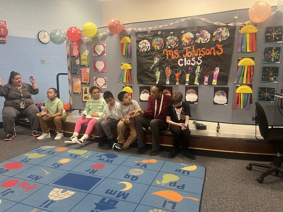 Excellent job to our students in Ms. Johnson’s class in their spring concert and art show ! Way to go to Ms.Tineo for a great show! <a href="/YonkersSchools/">Yonkers Public Schools</a> <a href="/AnibalSolerJr/">Aníbal Soler, Jr.</a>