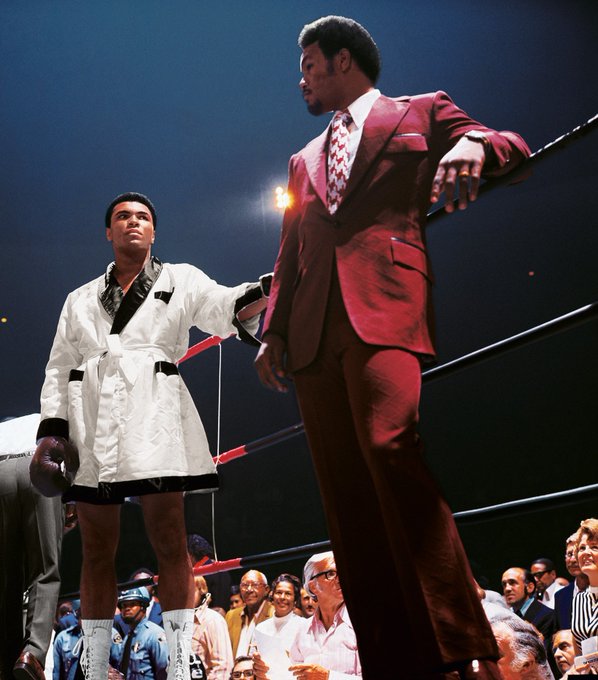 Watch Las Vegas Locally 🌴's leaked NSFW photo on TwXstars