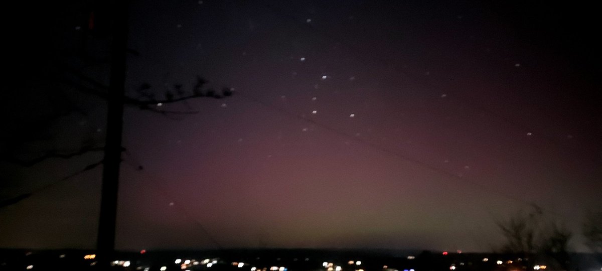 10:10EDT pinks still showing north of Harrisburg, PA <a href="/Vincent_Ledvina/">Vincent Ledvina</a>