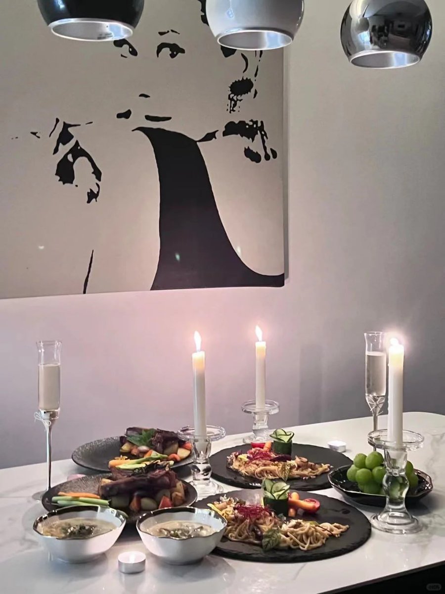 #dinner #friend

After having a candlelight dinner ||

My friends are all rushing to come to my house for dinner, and they all specify the same dishes. I really don’t want to make them anymore. It’s so expensive. Western food