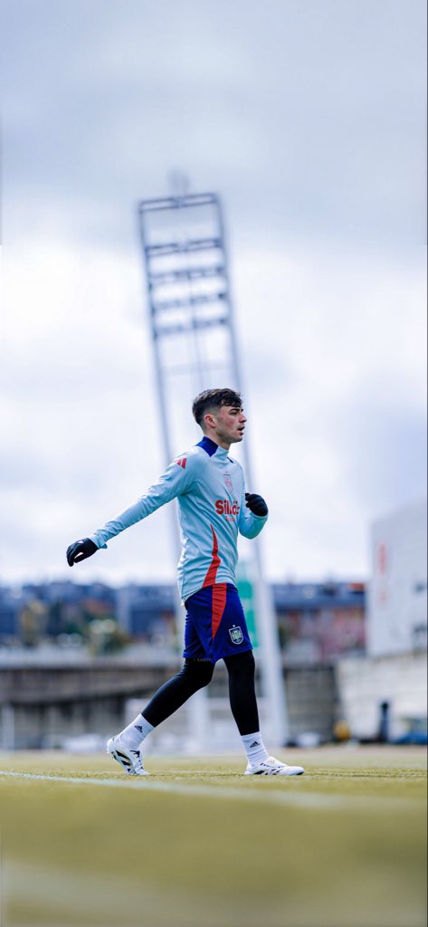 HBigeur's tweet photo. Baller ⚽️🥹 https://t.co/GjHzN5aX1d