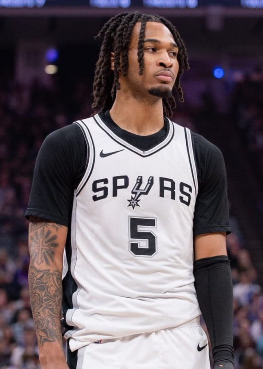 TheHoopCentral's tweet image. Stephon Castle tonight:

17 Points
14 Assists 
5 Rebounds 
3 Steals
1 Block