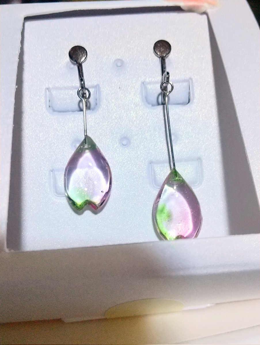 kako_handmade's tweet photo. やわらかい色合いのイヤリング 

#レジン
#ハンドメイド https://t.co/rqRcRvJ90r