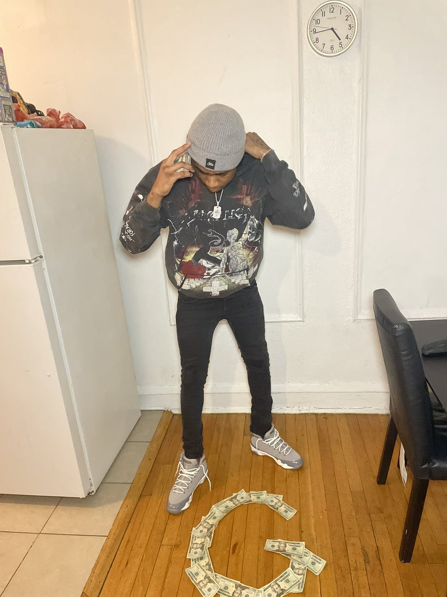 GenoNumbaNine's tweet photo. Geno9 Btch Yk Me 9️⃣🔥 https://t.co/1V7e6i3Q2M