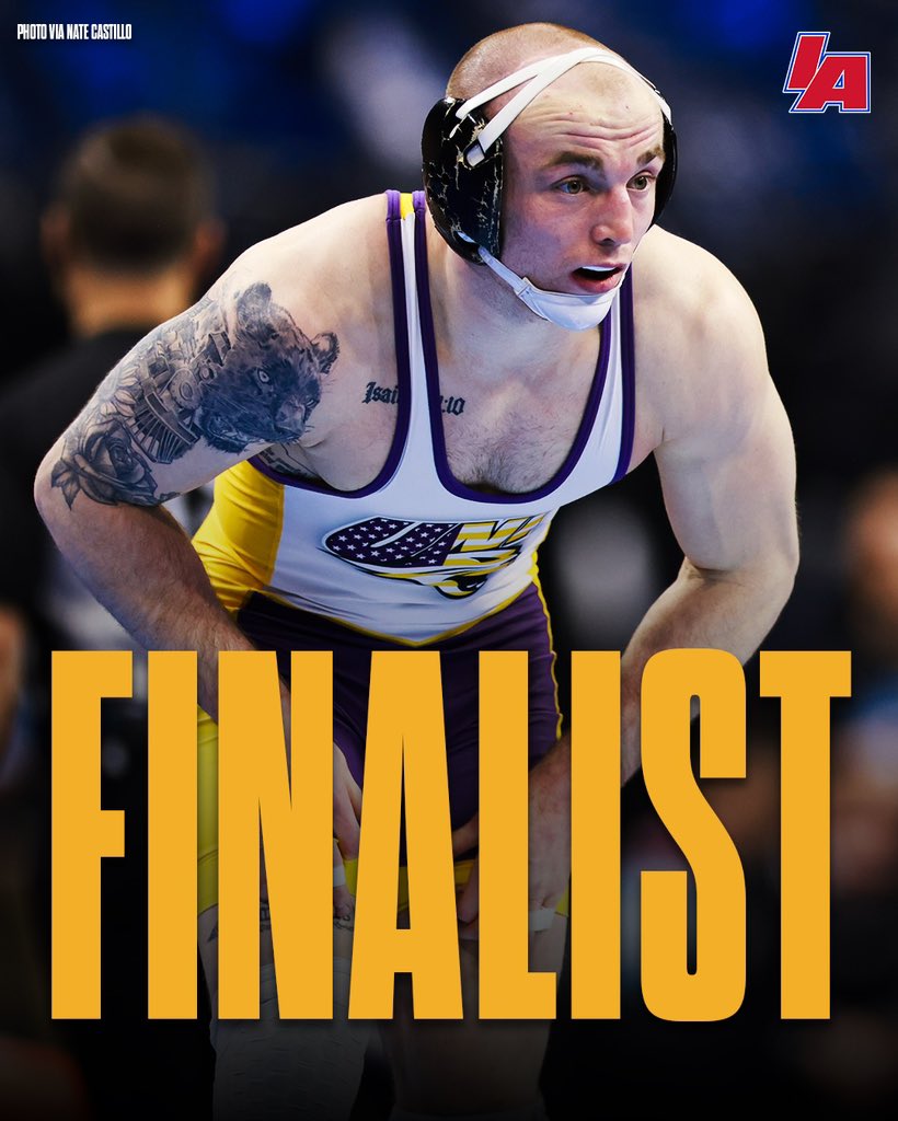 IAwrestle's tweet photo. What a finish! Parker gets it done in overtime for the Panthers.

#ncaawrestle https://t.co/hWlM9HOn5S