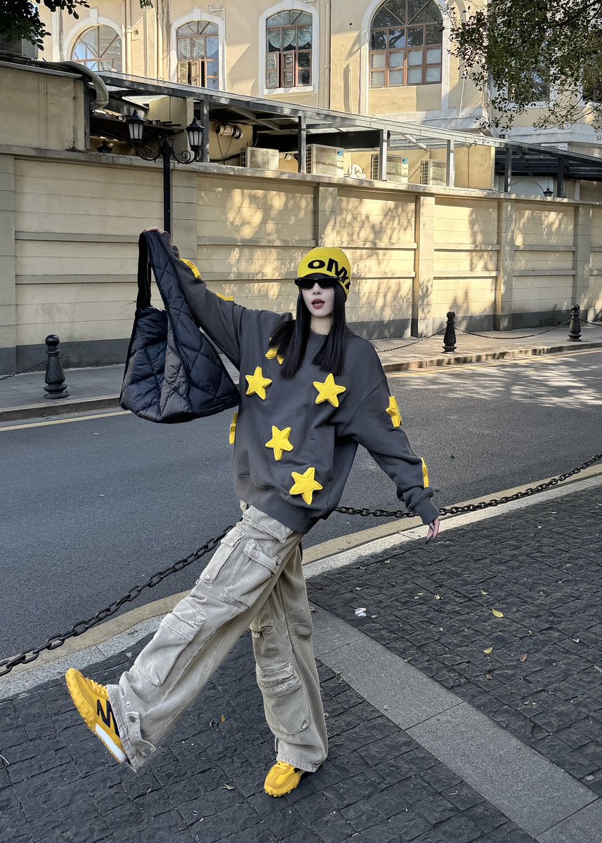 PiersonT61684's tweet photo. The muted yellow is understated yet chic, and the raised stars add just the right amount of flair. #sqqzproject #clothingstore #fashionbrand #outfit https://t.co/ns7Vwk0oPK