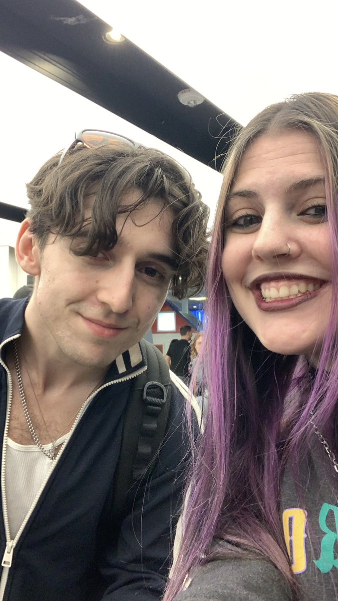 ꧁༒☬ 𝖛𝖎ø𝖑𝖊/𝖓𝖙𝖆 ☬༒꧂ VIO A MCR tweet media