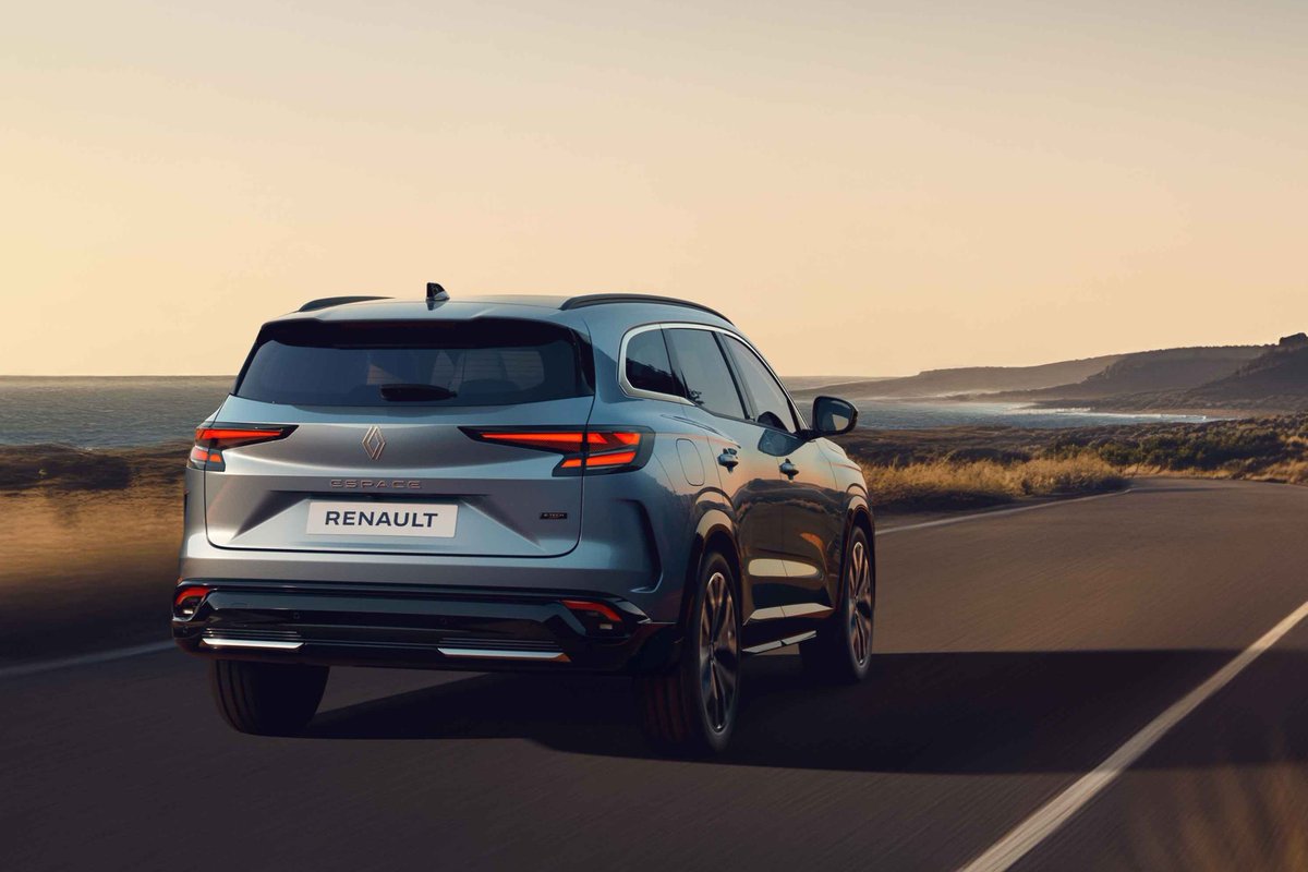 lebel4's tweet image. Découvrez le Renault Espace E-Tech 2025, un SUV hybride familial qui allie confort, technologie et modularité. #Renault #RenaultEspace #monospace #hybride #photoscar

Pour plus d'infos :  photoscar.fr/renault-espace…