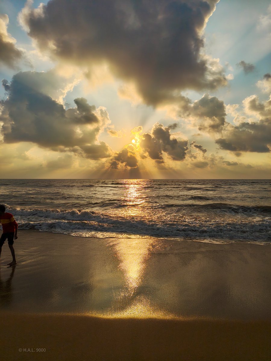 H.A.L. 9000 tweet media