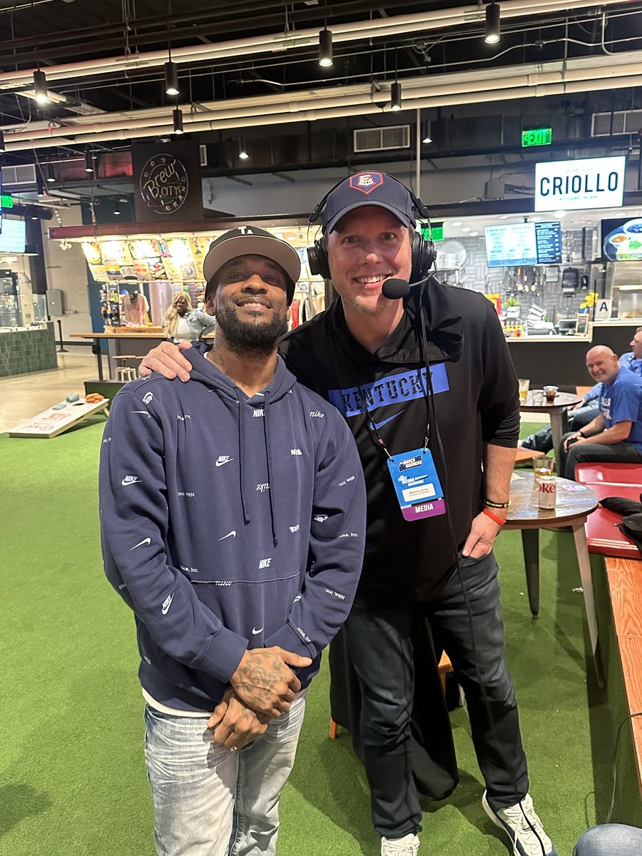 KySportsRadio's tweet image. My new friend Kevin playing Cornhole on the Postgame Show