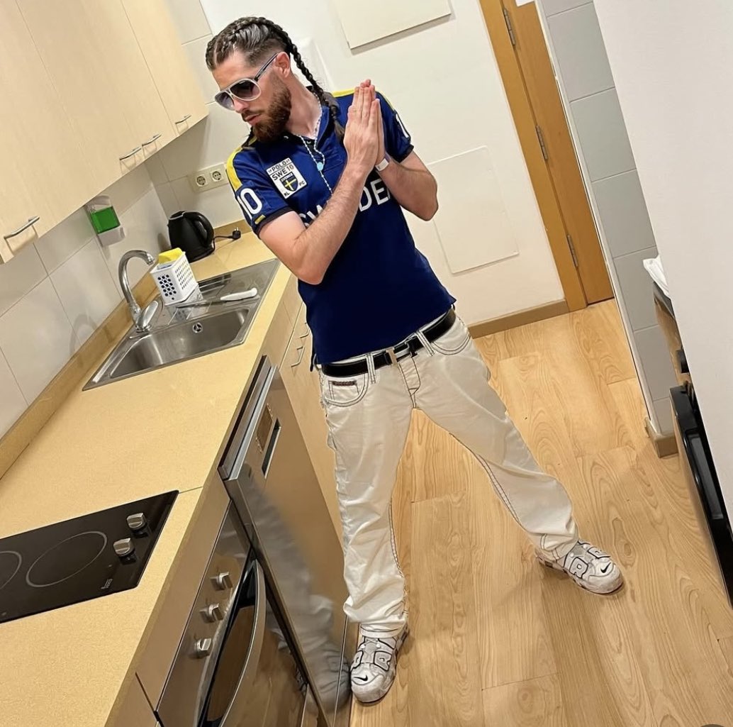 ひ cybernene el presidente ひ (@cybernene2073) on Twitter photo 