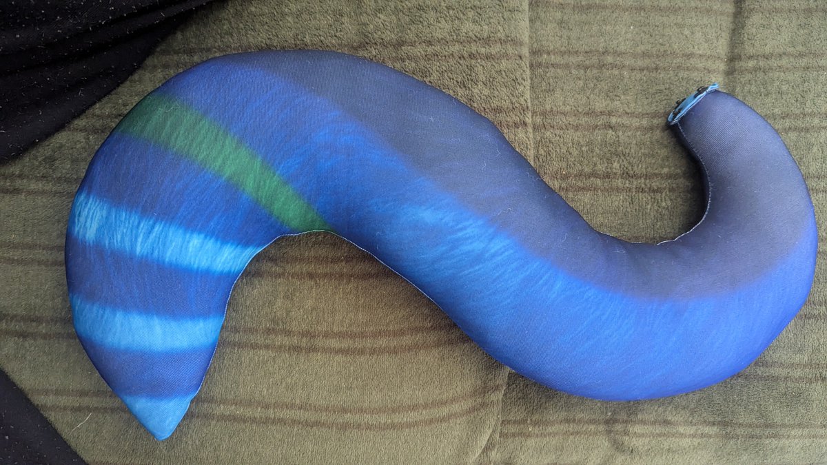 seiryu_pitch's tweet photo. ちゃんと尻尾も取り外し可能な仕様にしてあるのでね
 #ptst  #petsuit https://t.co/tYdo9mICq7