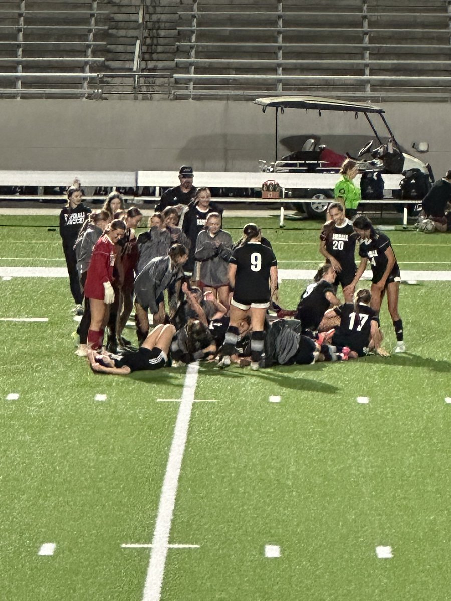 Coogs win!!! Congrats to the THS girls soccer team on a huge double OT win against Cy Woods in first round of the playoffs.