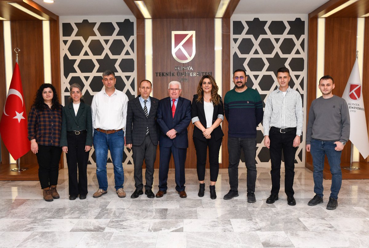 Bilgi ve tecrübesi ile bizlere değer katan, Daire Başkanlığımız emektarı, Üniversitemizin gülen yüzü Ahmet Doğan abimiz emekli olmuştur.

Emeklilik hayatında kendisine sağlık ve mutluluklar dileriz.