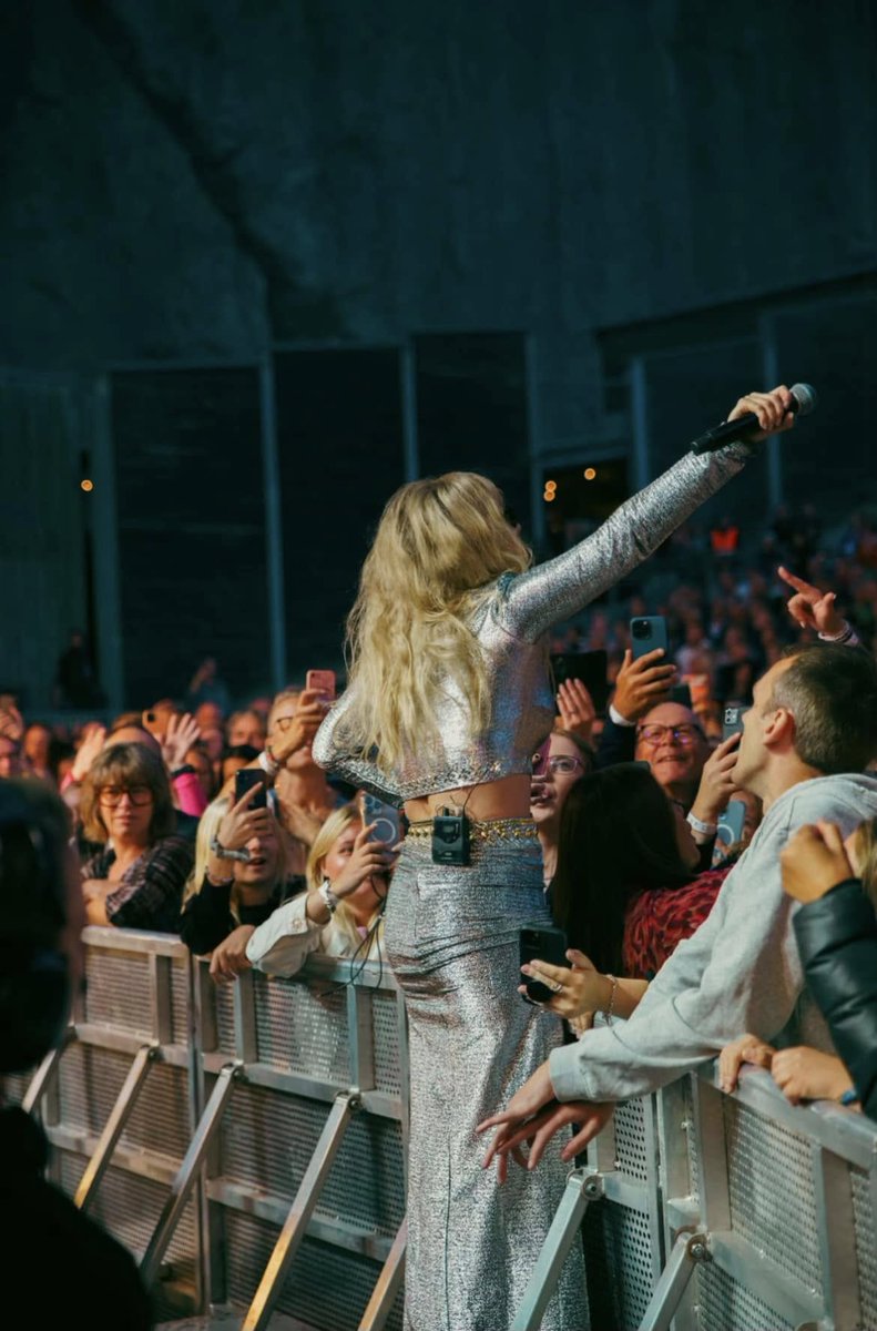 Miss Li (@missli82075) on Twitter photo 