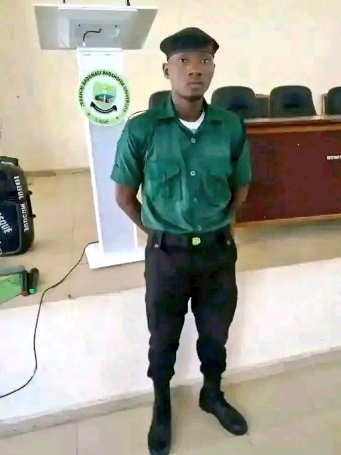 Meet Muhammad Abdulrahman The first security man to set an academic record in Ibrahim badamasi babangida university Lapai.
Muhammad Abdulrahman a first class graduate in B.Sc Transport Management from IBBUL, with an impressive CGPA of 4.55. He dream it, and he