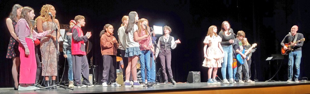 Kasia Sosnow (@kasiasosnow) on Twitter photo 7B's Got Talent 2025 ✨️
What a fun night! 🎉
#WeAre7B #WeAreChappaqua
<a href="/JessRappaport/">Dr. Jessica Rappaport</a> <a href="/LauralynStewar1/">Lauralyn Stewart</a> 7B's Got Talent 2025 ✨️
What a fun night! 🎉
#WeAre7B #WeAreChappaqua
<a href="/JessRappaport/">Dr. Jessica Rappaport</a> <a href="/LauralynStewar1/">Lauralyn Stewart</a>