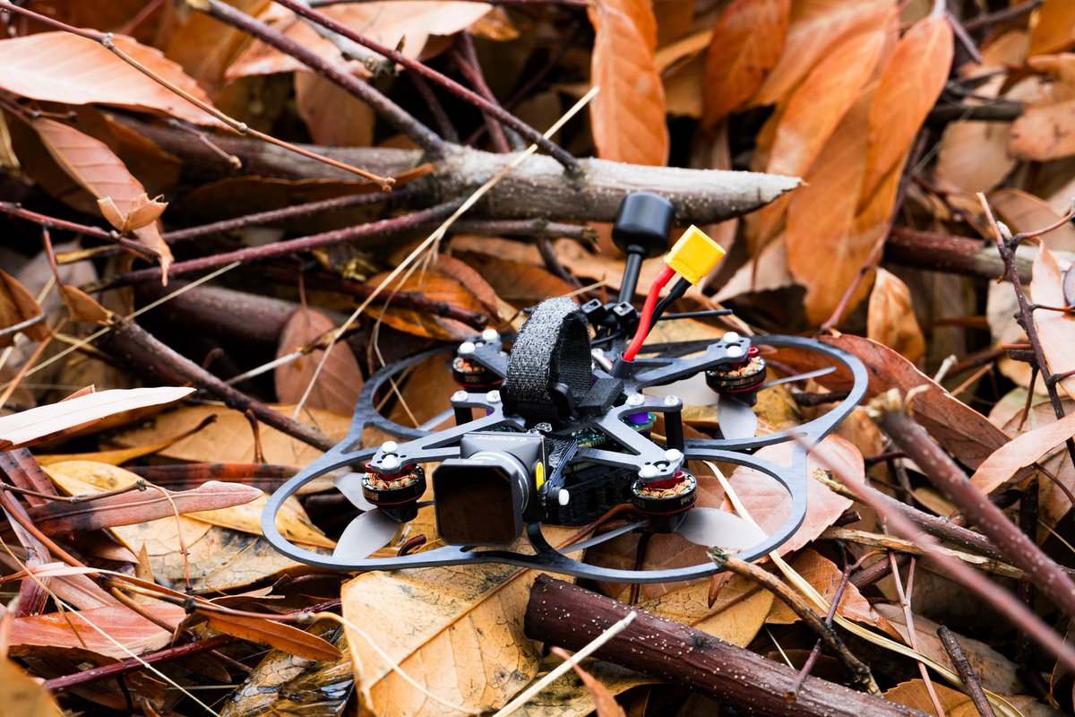 KoiShun_FPV's tweet image. C22Lunatic
~The AIO

デジタルVTXと4K60p撮影可能なカメラを搭載して100g未満を達成！
追加でカメラを搭載せずにFPV空撮ができます。
収録にはmicroSDカードを使用📝

⏳: 最長5分(屋内/4K60p収録)
📡: Walksnail Avatar 1s mini v3
🪶: 2.2Inch
⚖️: 68g without battery

映像は初飛行時のもの🎞