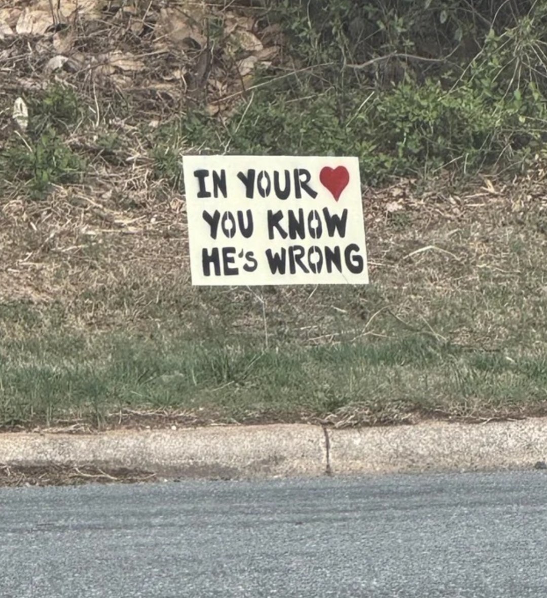 sirDukeDevin's tweet photo. This sign was spotted in a small North Carolina city at a busy intersection. https://t.co/SaaFfXwfXN