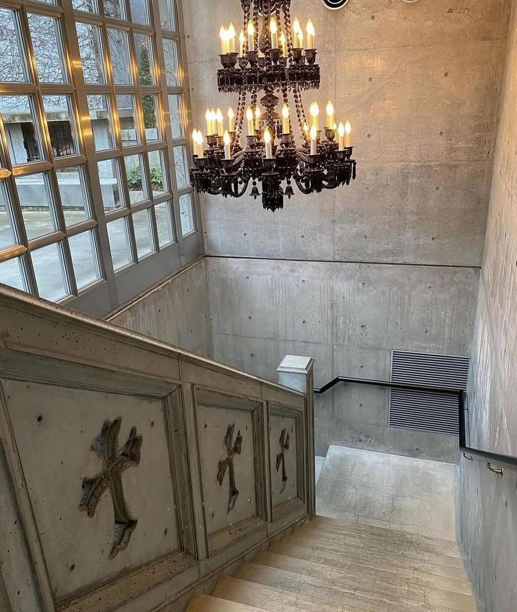 rogue's tweet image. Chrome hearts store in Tokyo