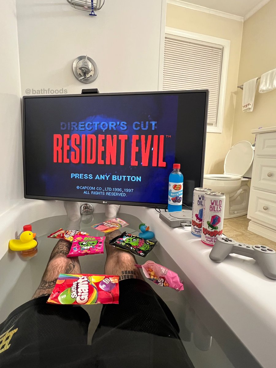 bath_foods's tweet photo. Which game you choosing? https://t.co/WqwDn0cuxd