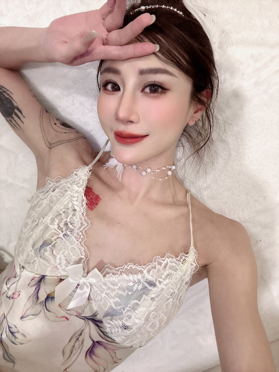 這幾天行程滿滿
到家就直接斷電😅 
雖然忙碌 但每一刻都很充實
期待接下來的挑戰！💪

#忙碌生活

𝕁𝕍𝕀𝔻 🔍 𝕗𝕒𝕟𝕝𝕒𝕣𝕒𝟙𝟚𝟚𝟛  
👇👇官方line在這👇👇
https://t.co/JHpyc26FOu
要有禮貌跟我互動喔😊 https://t.co/KJZ0e7ur72