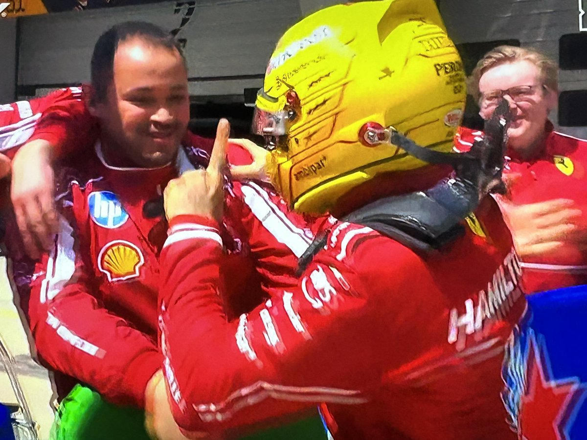 “P1, baby”

#F1 #Hamilton #HammerTime