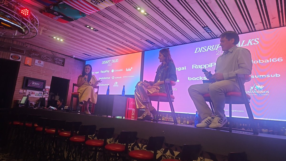 riperuiz's tweet photo. Asi se dio inicio al lanzamiento de #Starcomedellin2025 y celebración del.2do aniversrio #StartupHuddle Barranquilla https://t.co/MrFoN6R6e4