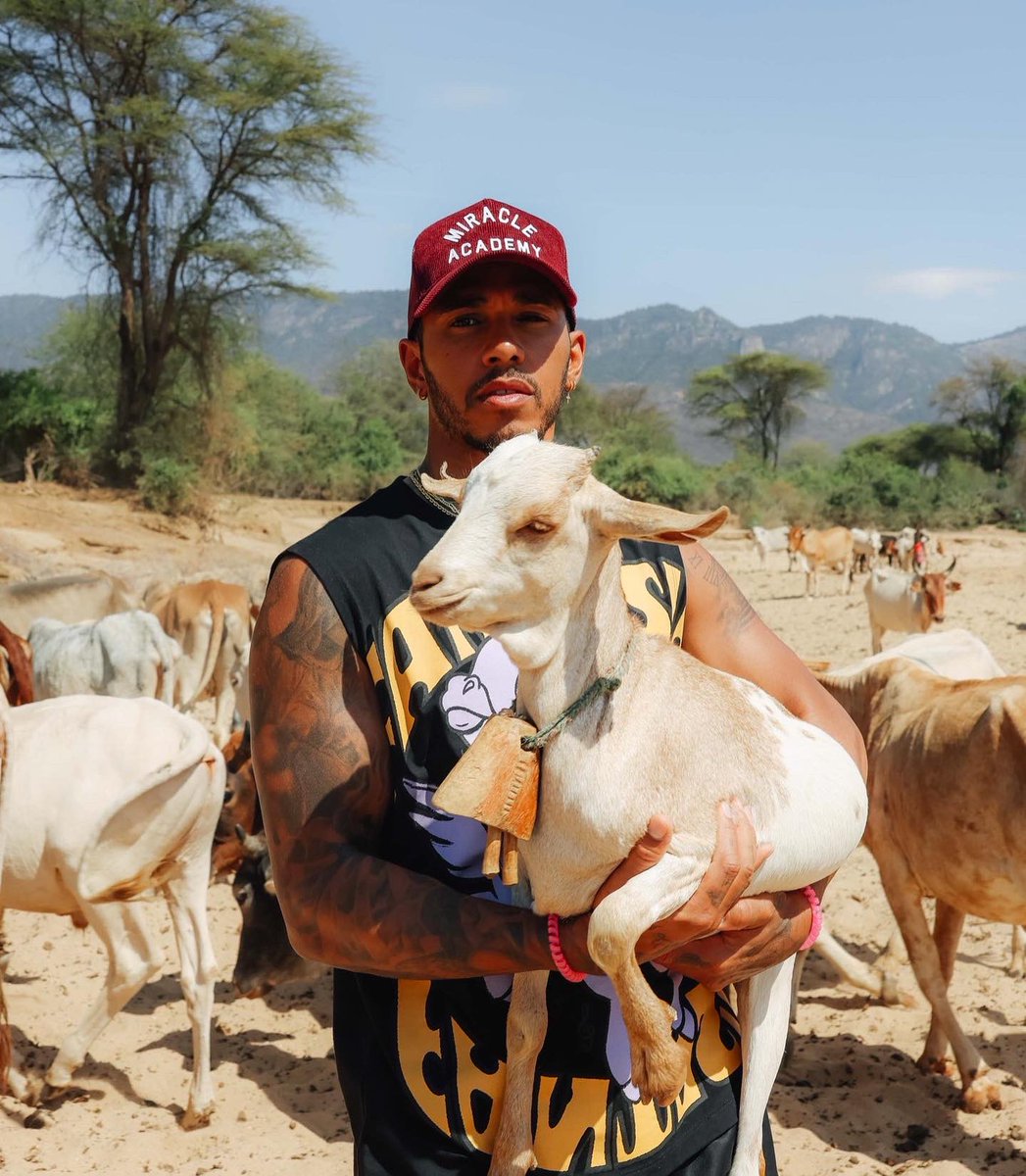 Long Live King 👑 <a href="/LewisHamilton/">Lewis Hamilton</a> the 44th…. #ForzaFerrari <a href="/ScuderiaFerrari/">Scuderia Ferrari HP</a>