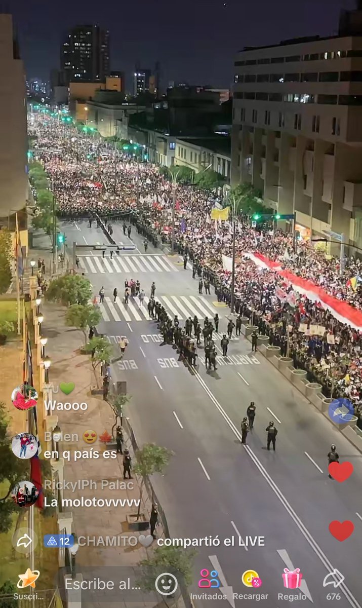 lvskirishima's tweet image. Harta de un país con un estado de mierda, en el que no se puede salir a la calle sin que te maten, no se puede empezar un emprendimiento sin que te extorsionen, no se puede vivir así. #NoQueremosMorir