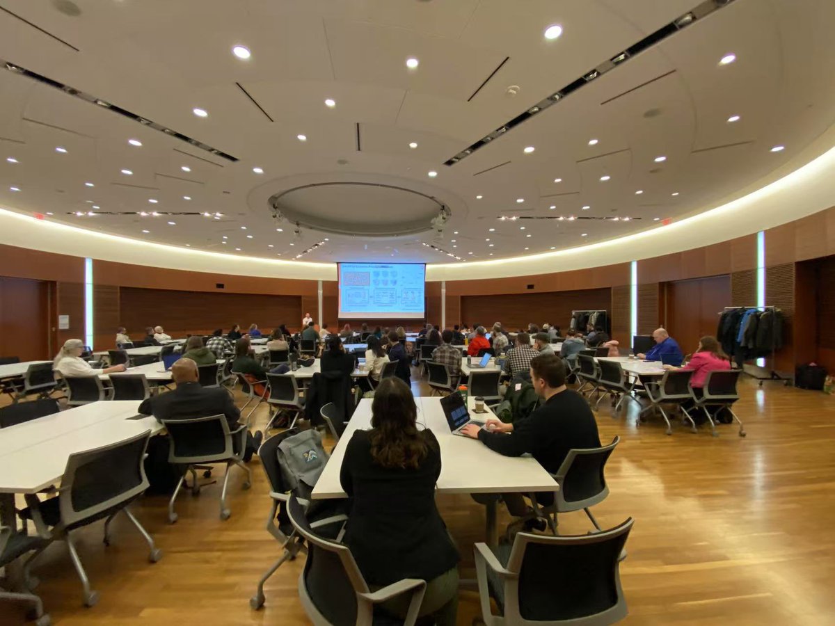 gissong's tweet photo. Very honored to give two keynotes about GeoAI at the 2025 @datascience_uw Data Science Research Bazaar and @theAAG 2025 Tobler and TGIS Distinguished Lecture in GIScience.  #GeoAI is fostering more and more interdisciplinary collaborations and innovations. https://t.co/PWHYp0kjvi