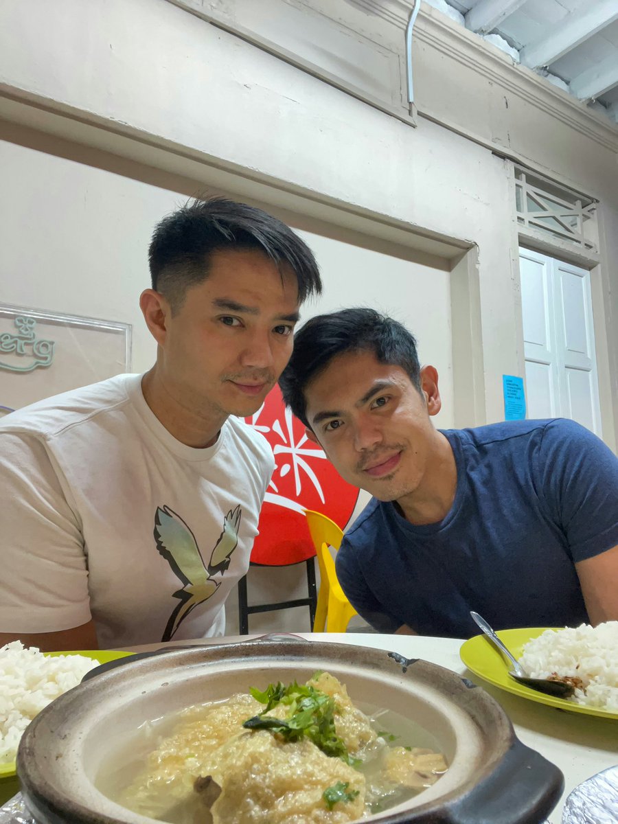 JustinLladoc's tweet image. midnight Ba Ku Teh craving

🐖 

#singapore #decade