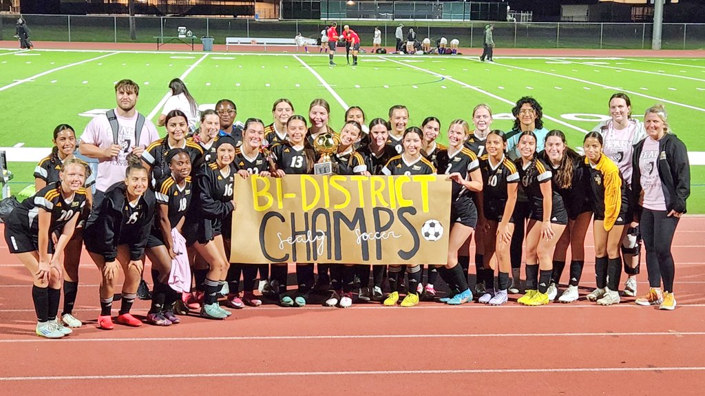 gayleydeemom3's tweet photo. We get to play some more soccer!
🐅⚽️🖤💛
#JGD #SealyHS #TigerSoccer #Varsity #SeniorSeason #MyGirl https://t.co/EAlvuXt59M