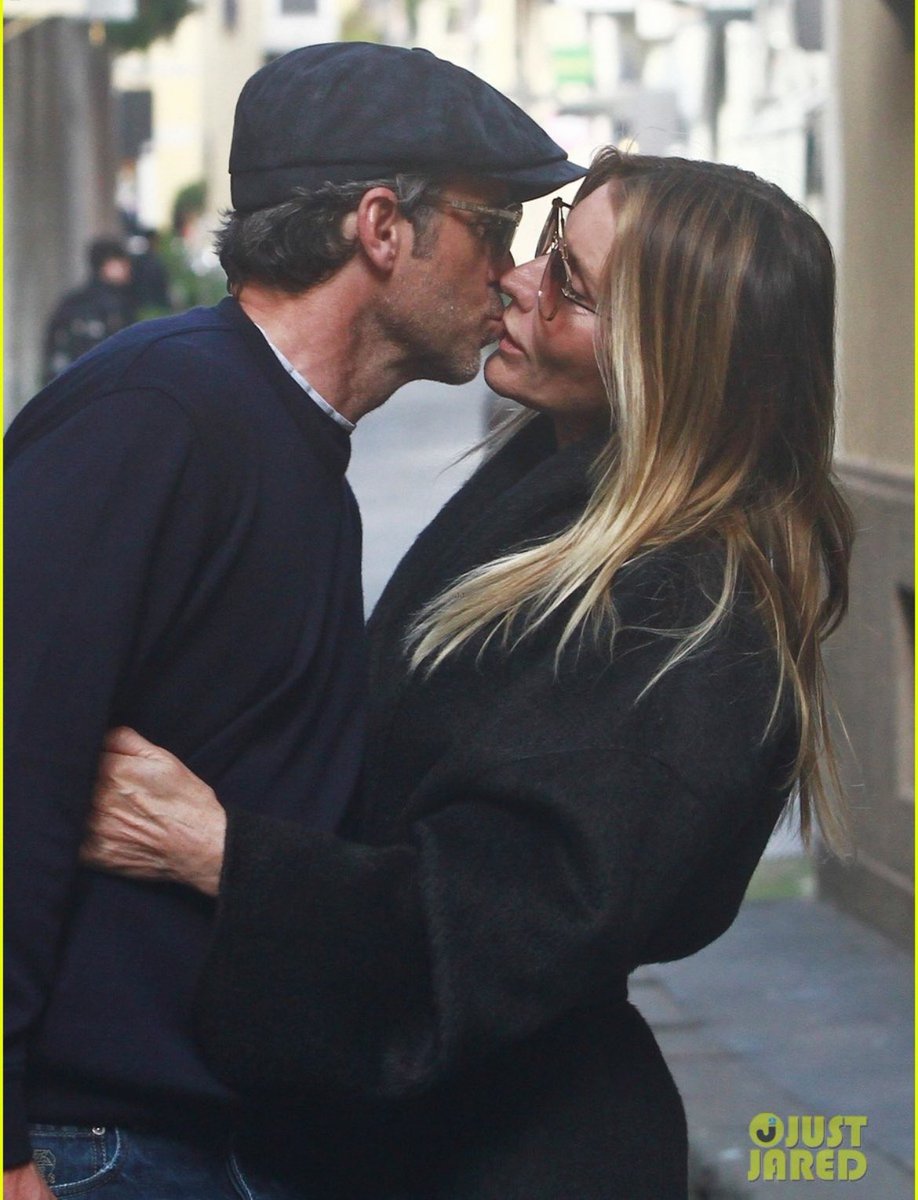 SweettCroissant's tweet image. OMG I'M DYING 🥹🥹🥹 I can't believe we have pictures like these ones! Finally! 🥹💖