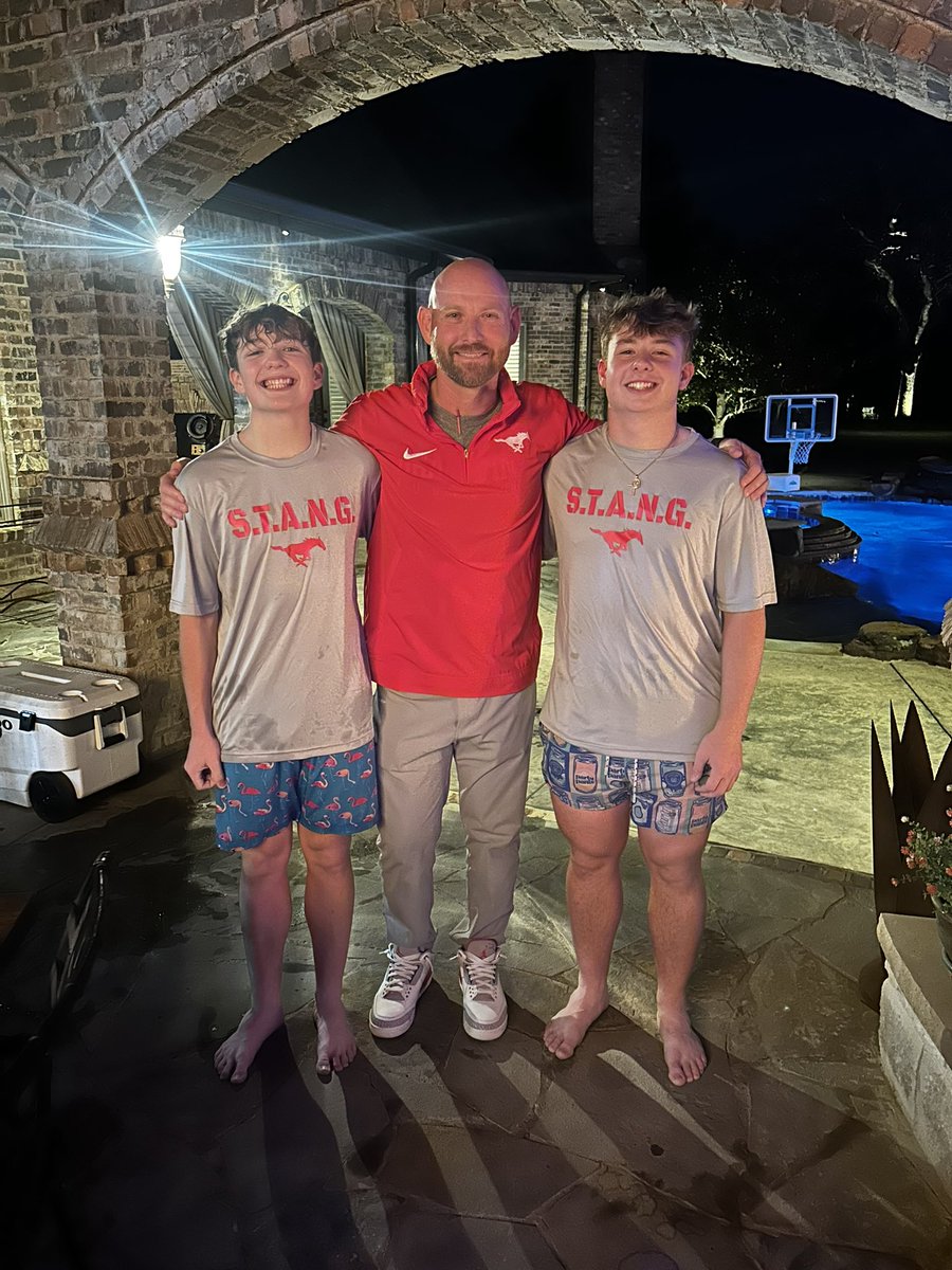 jakeograham's tweet image. So happy to have dinner with @coachrsmith12 BIG things to come for 106 STANGS! @jettograham