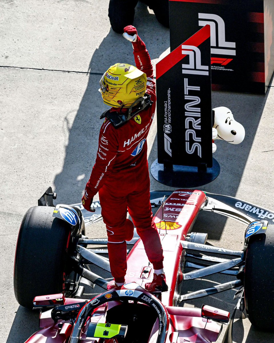 Daily Snoopy tweet media