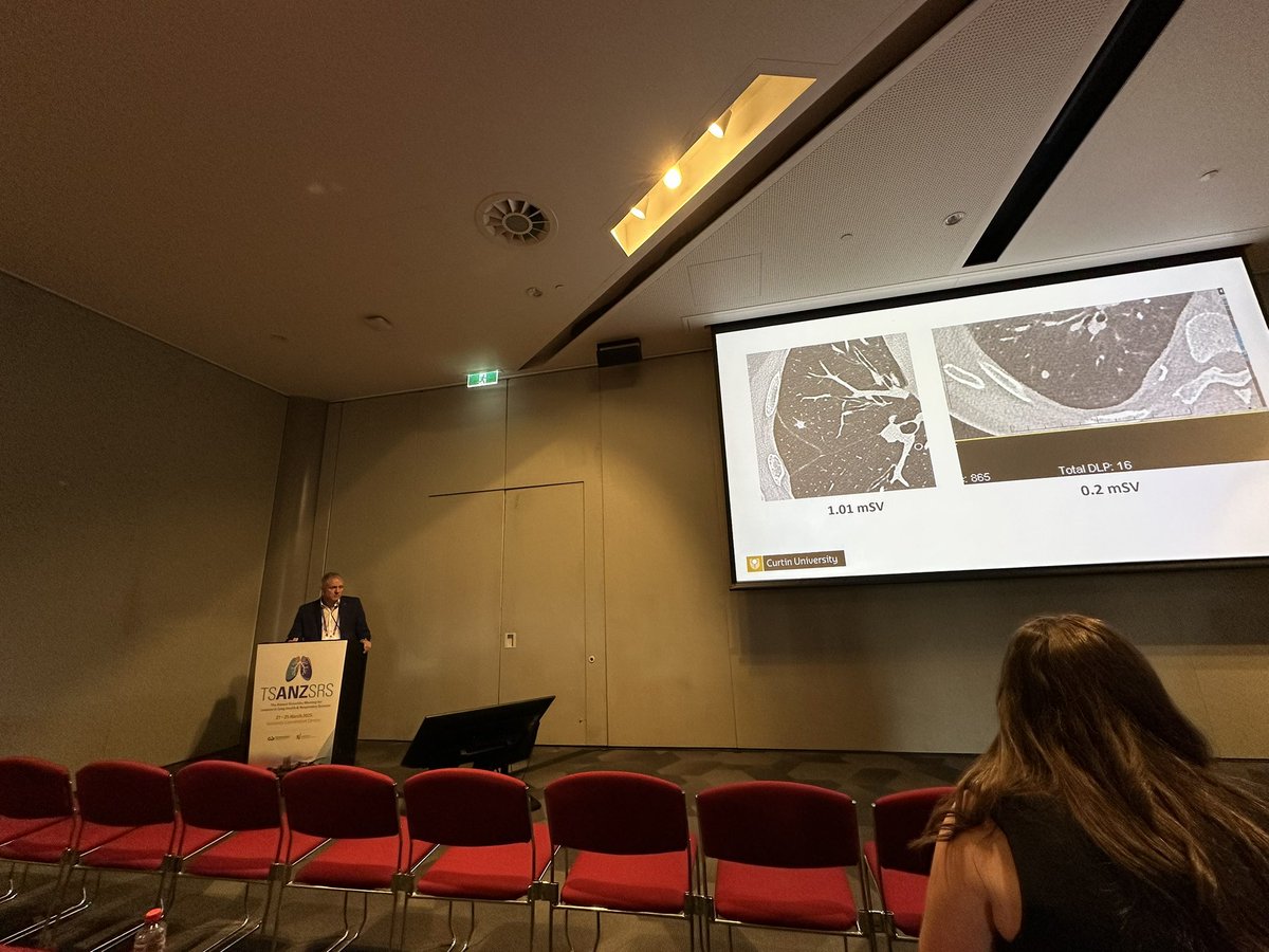 Our pleural nurse specialist Chloe Charlesworth presenting <a href="/tsanz_thoracic/">TSANZ</a>  Annual Scientific Mtg. ECOG status reported by malignant #pleural #effusion patients vs their clinicians and carers. 60% of patients reported different ECOG from their doctors @pleuralpocus