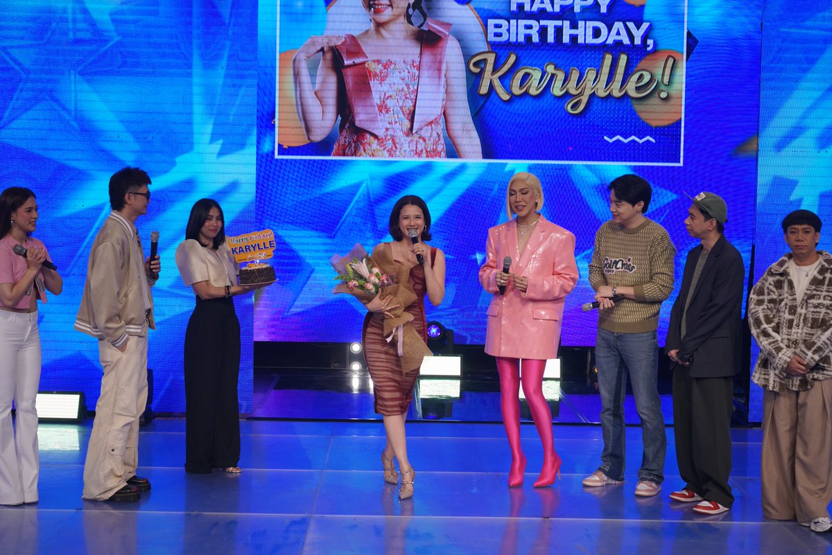 itsShowtimeNa's tweet photo. Happy Birthday to our dearest Ate @anakarylle! We love you 🫶🏻

#ShowtimePANGKATmalakasan
Watch us Live, Follow, Subscribe here:  
https://t.co/Gs3IAXU5tb https://t.co/BaF3EkuXhz