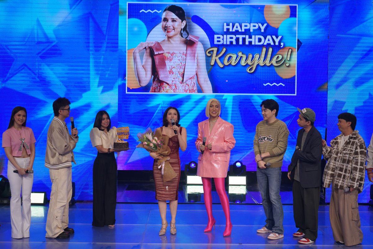 itsShowtimeNa's tweet photo. Happy Birthday to our dearest Ate @anakarylle! We love you 🫶🏻

#ShowtimePANGKATmalakasan
Watch us Live, Follow, Subscribe here:  
https://t.co/Gs3IAXU5tb https://t.co/BaF3EkuXhz