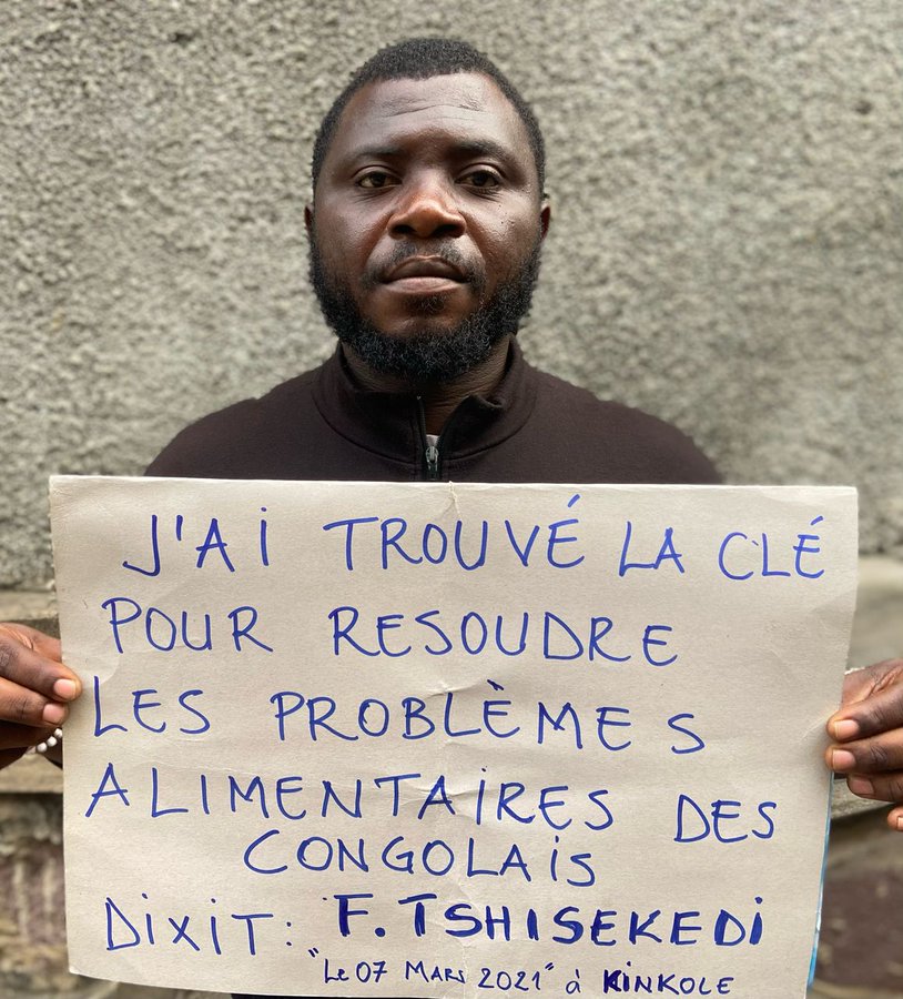 Thierry_Mav's tweet image. En passant, le livre de ses 256 promesses non tenues est là.
1ere édition, pcq après avoir écrit le livre, plusieurs promesses se sont ajoutées (Riposte vigoureuse, Train de vie des institutions, etc.)