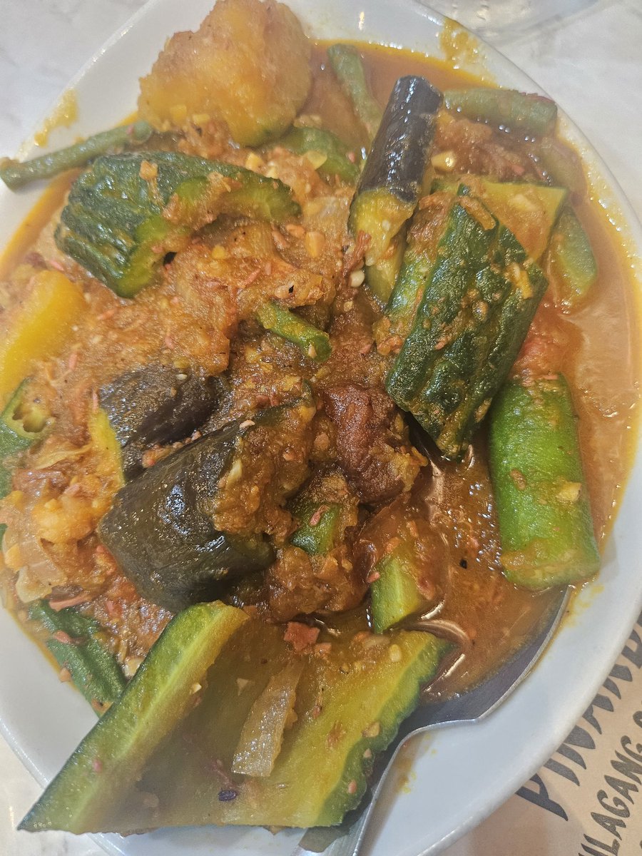 lalolalota's tweet photo. Pinakbet and kare kare π
#barriofiesta
#SmPampanga https://t.co/xSRXti1p1k