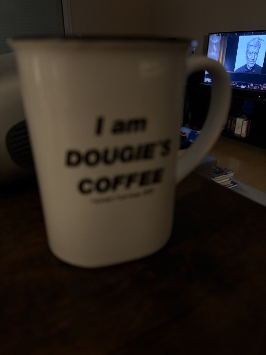 Je pense au café et aux donuts ce matin 🏔️🏔️