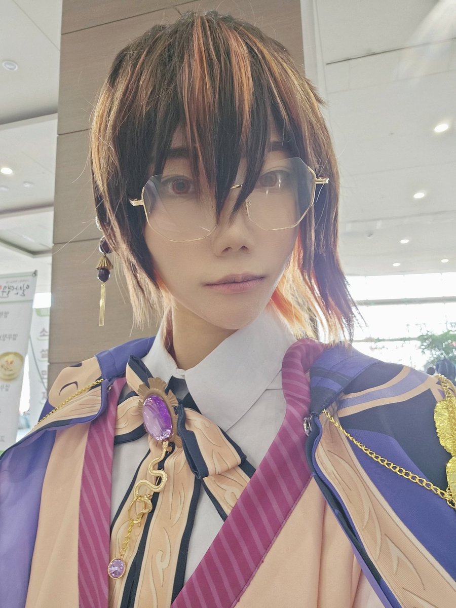 사람 짱 많아요....